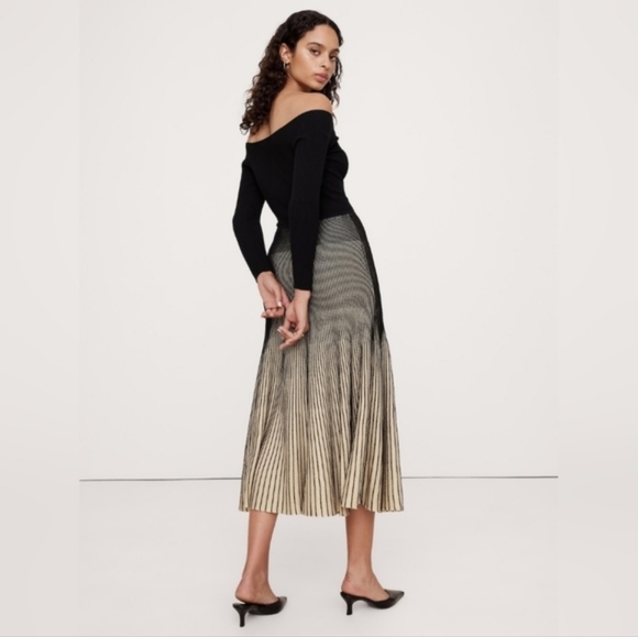 NWT Banana Republic Sculpted V-Neck Maxi Dress chocolate ganache brown - Picture 3 of 5